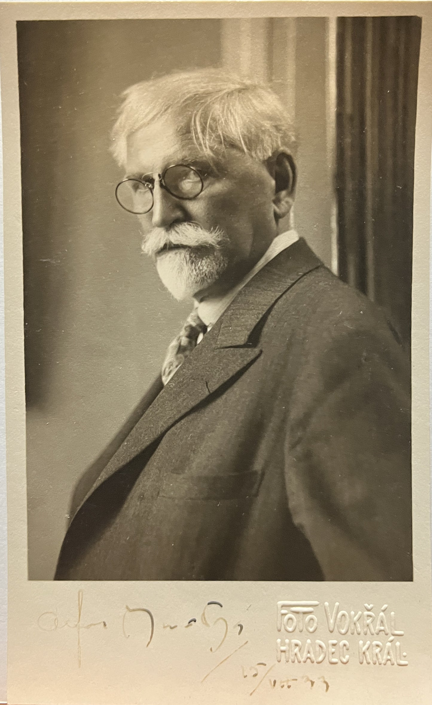 アルフォンス・ミュシャ 直筆サイン入り絵はがき