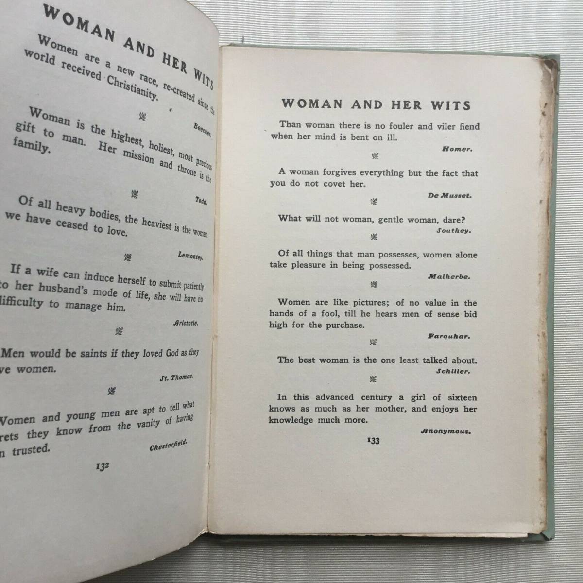 ミュシャ パリ万国博覧会の表紙絵「Woman and her Wits」 - ギャラリーK